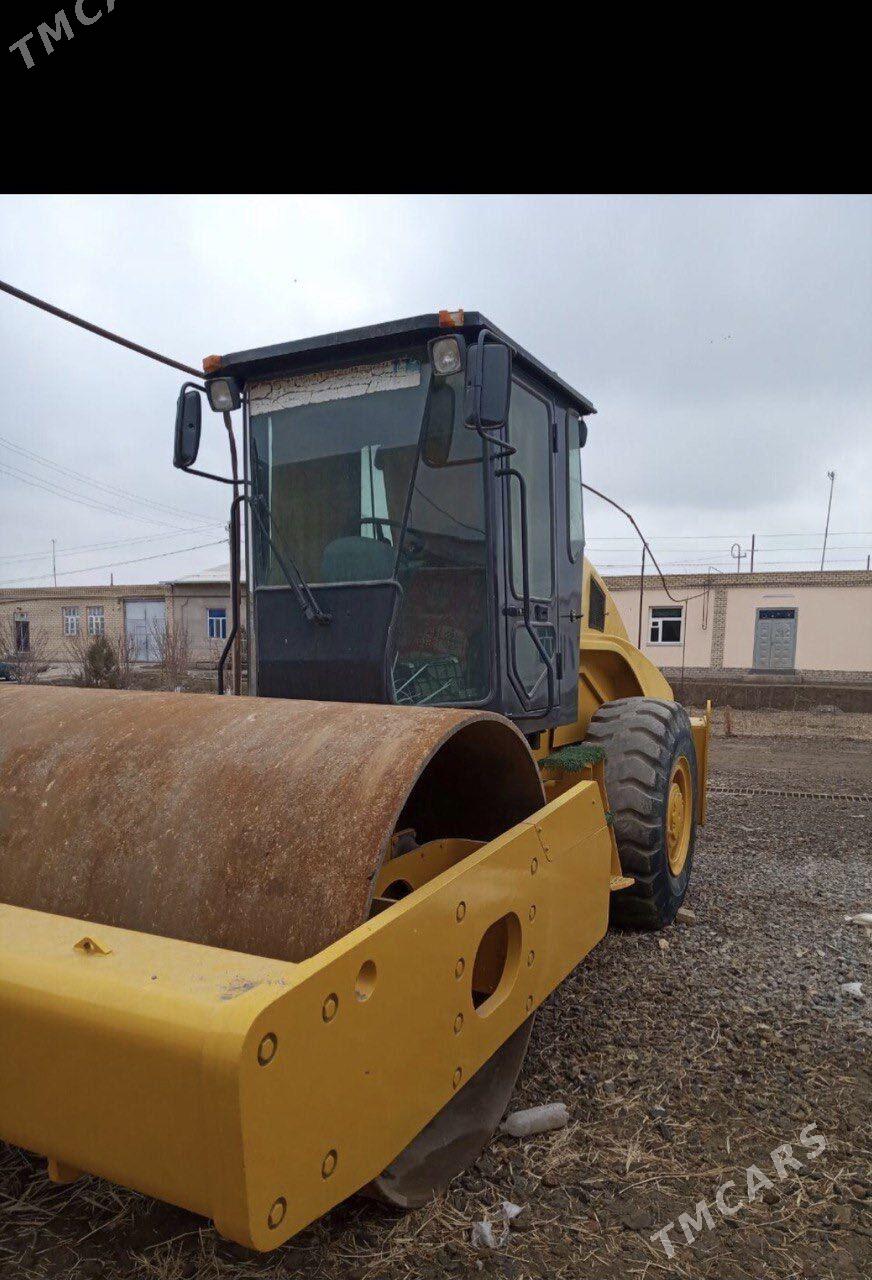 LiuGong CLG 6114E 2012 - 460 000 TMT - Daşoguz - img 3