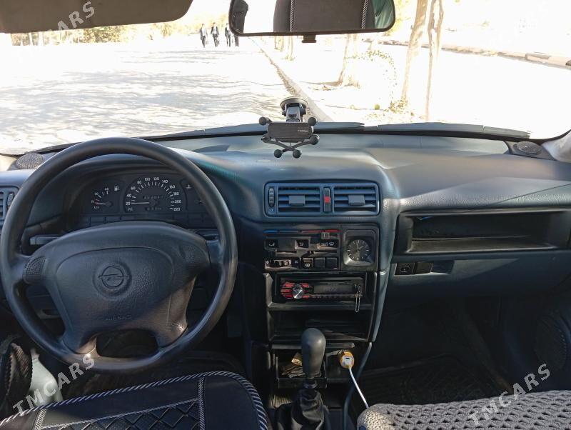 Opel Vectra 1991 - 38 000 TMT - Сейди - img 7