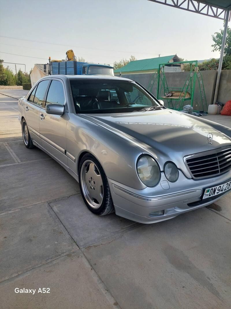Mercedes-Benz E320 2001 - 135 000 TMT - Кака - img 7