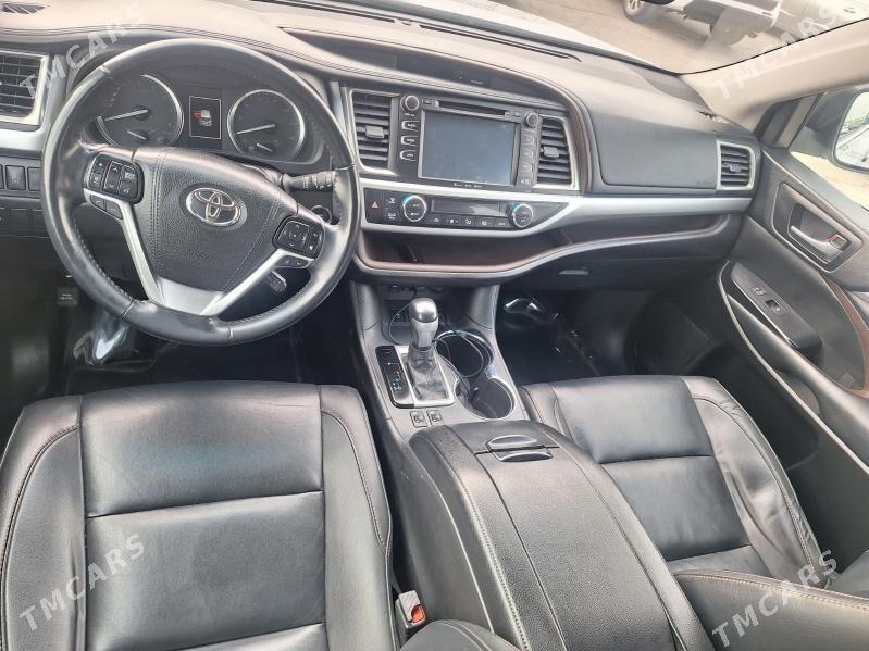 Toyota Highlander 2019 - 485 000 TMT - Дянев - img 3