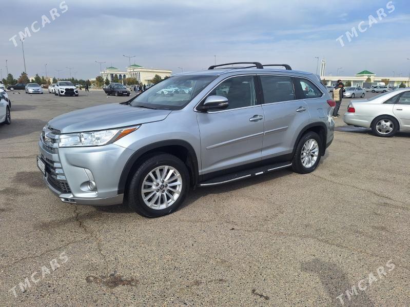 Toyota Highlander 2019 - 485 000 TMT - Дянев - img 1