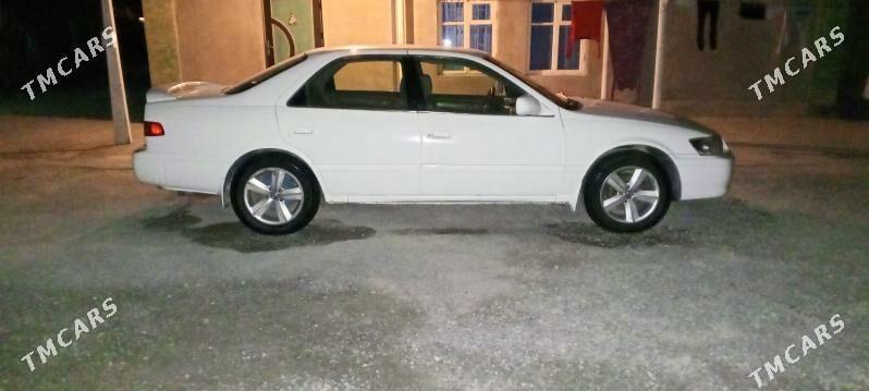 Toyota Camry 2000 - 145 000 TMT - Бахарден - img 2