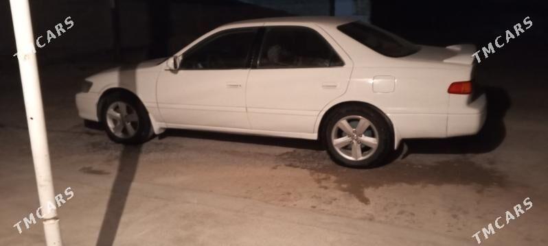 Toyota Camry 2000 - 145 000 TMT - Бахарден - img 3