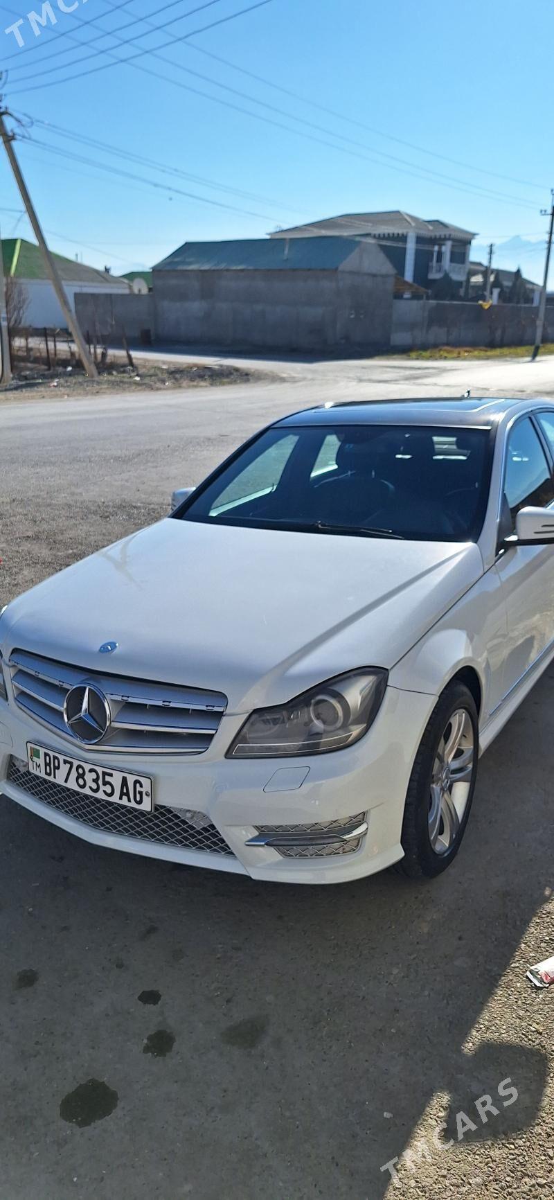 Mercedes-Benz C350 2009 - 190 000 TMT - Гуртли - img 4