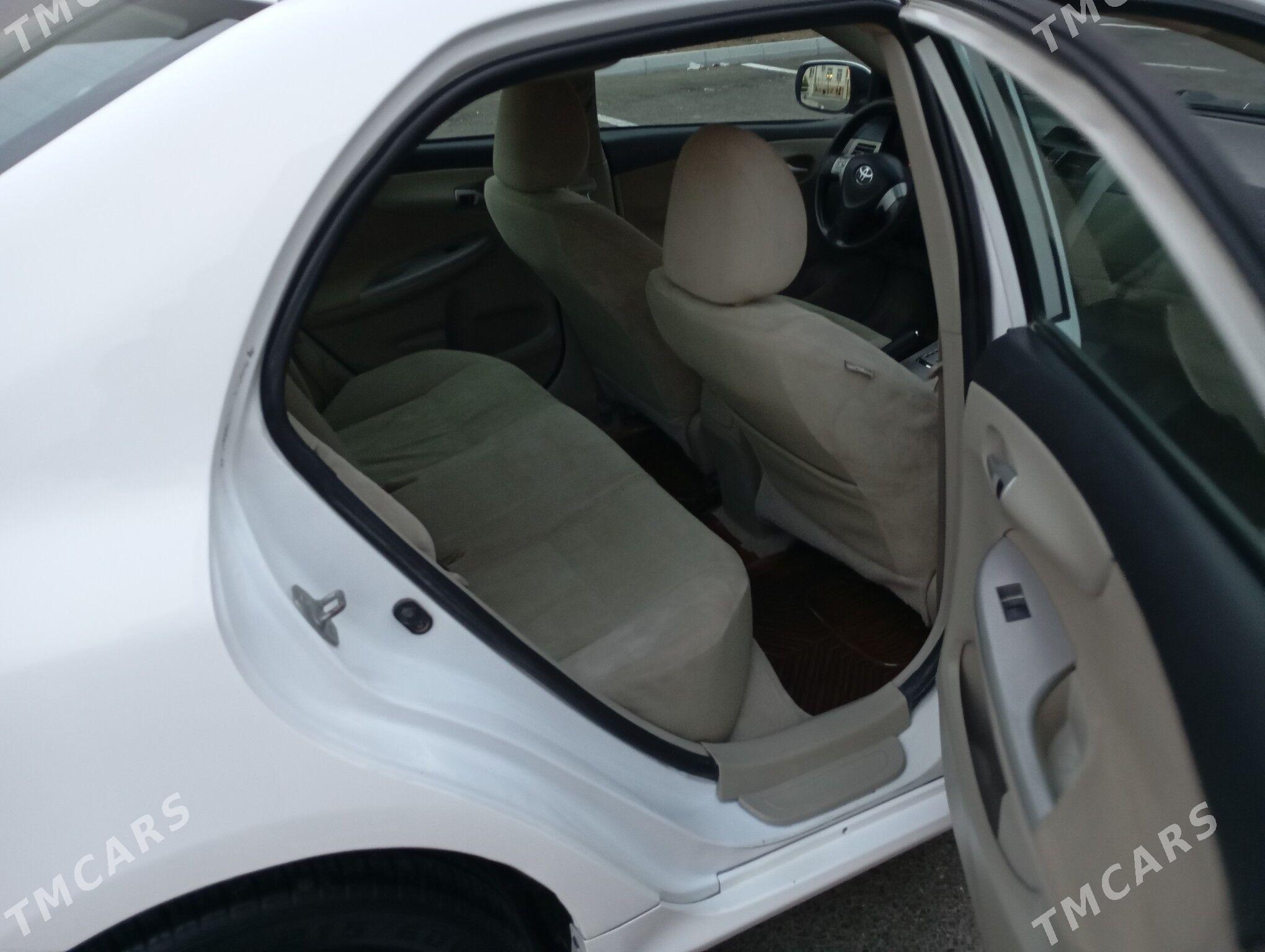 Toyota Corolla 2013 - 155 000 TMT - Мары - img 3