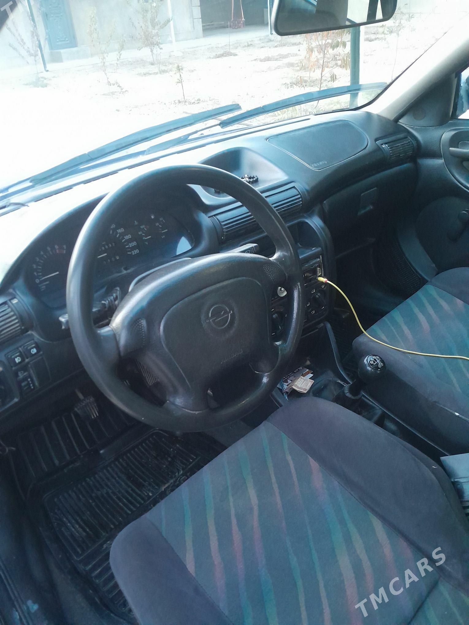 Opel Astra 1996 - 45 000 TMT - Дашогуз - img 9