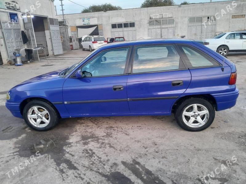 Opel Astra 1996 - 45 000 TMT - Дашогуз - img 4