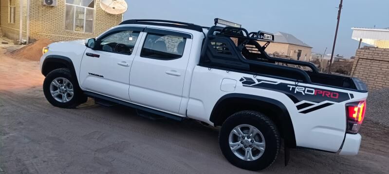 Toyota Tacoma 2018 - 400 000 TMT - Мары - img 9