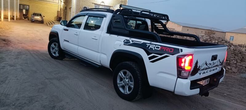 Toyota Tacoma 2018 - 400 000 TMT - Мары - img 7