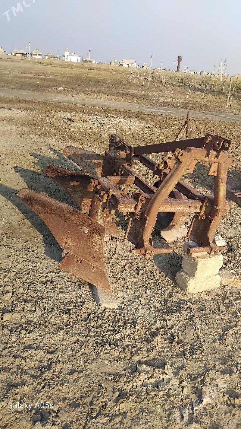 MTZ T-28 1987 - 33 000 TMT - Etrek - img 3