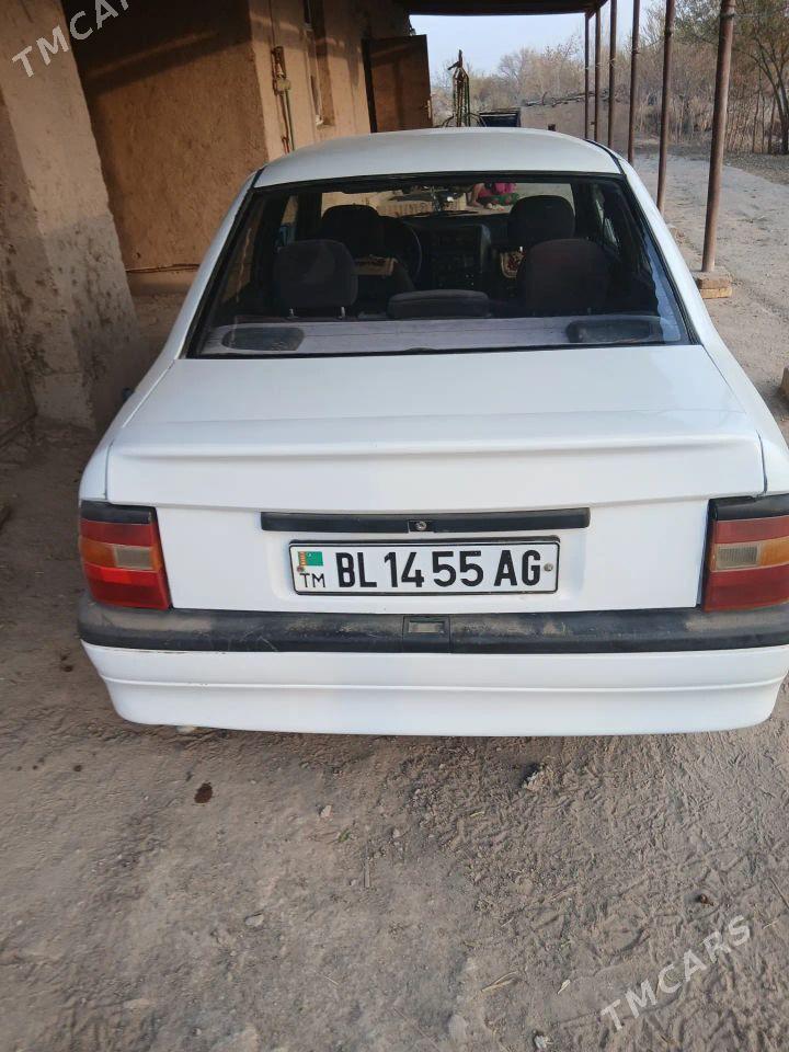 Opel Vectra 1991 - 50 000 TMT - Губадаг - img 2