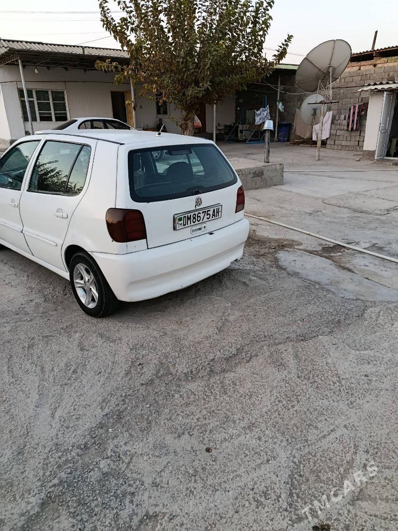 Volkswagen Polo 1999 - 13 000 TMT - Ак-Бугдайский этрап - img 2