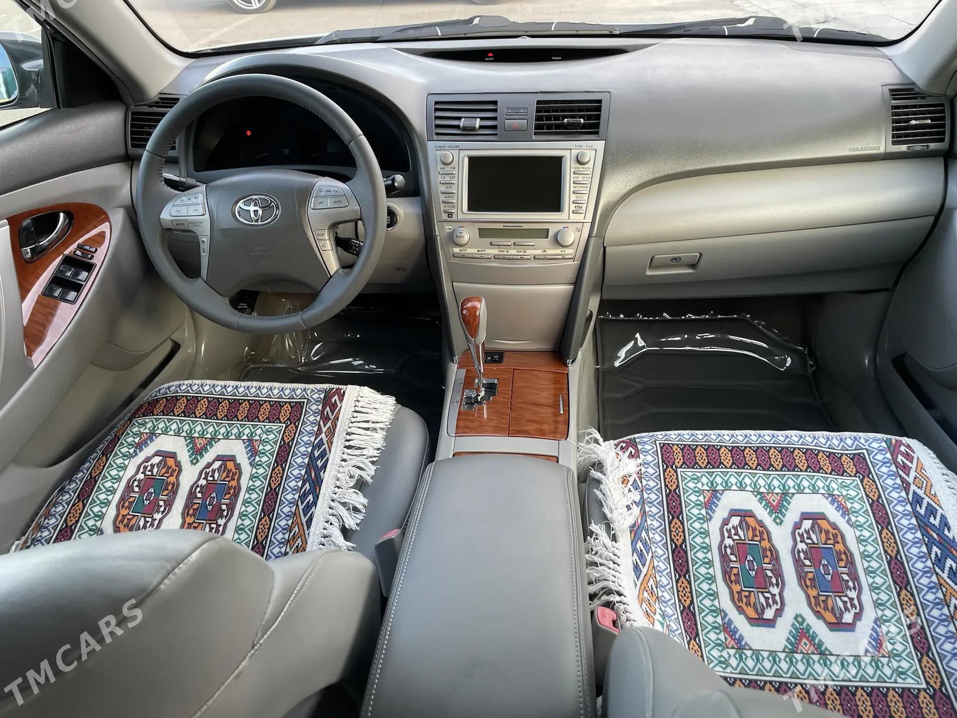 Toyota Camry 2011 - 230 000 TMT - Мары - img 6