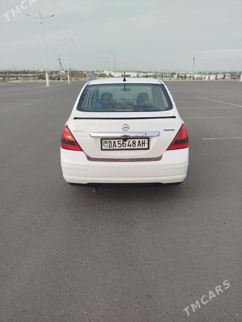 Nissan Versa 2010 - 120 000 TMT - Анев - img 4