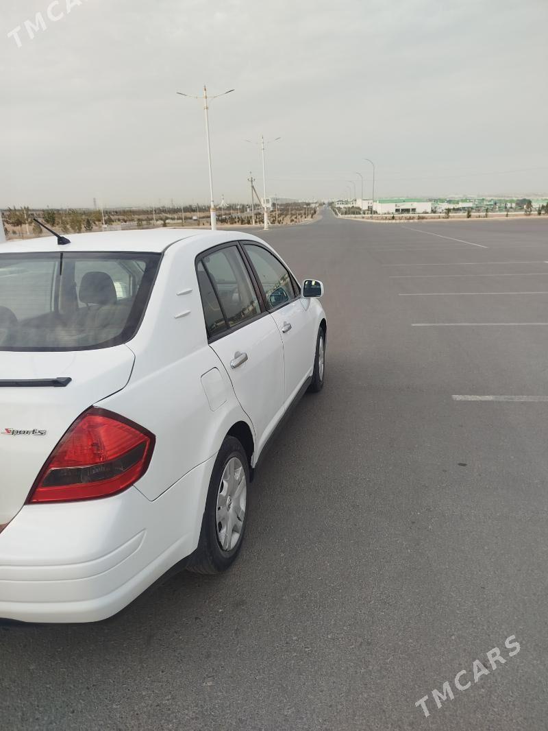 Nissan Versa 2010 - 120 000 TMT - Анев - img 5