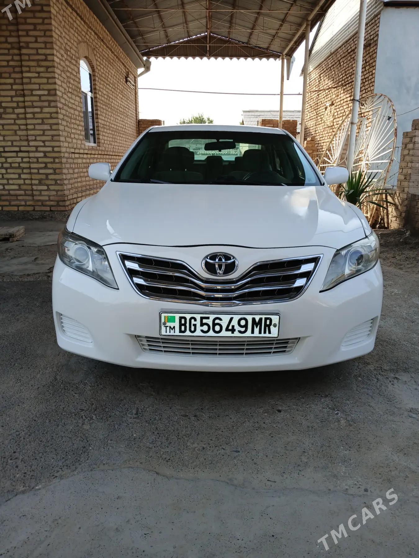 Toyota Camry 2010 - 210 000 TMT - Векильбазар - img 2