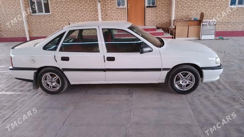 Opel Vectra 1990 - 40 000 TMT - Мургап - img 6