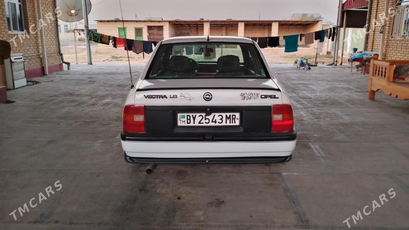 Opel Vectra 1990 - 40 000 TMT - Мургап - img 9