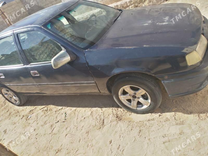 Opel Vectra 1993 - 20 000 TMT - Гумдаг - img 2