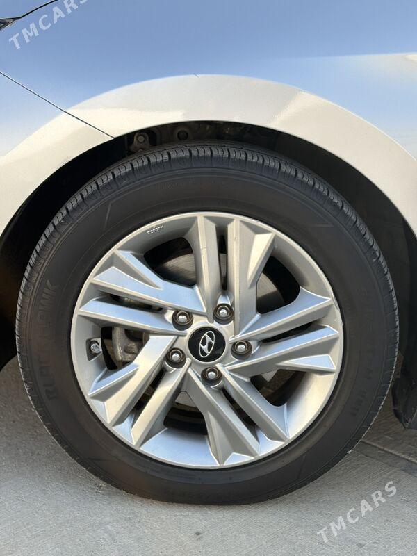 Hyundai Elantra 2020 - 215 000 TMT - Ашхабад - img 8