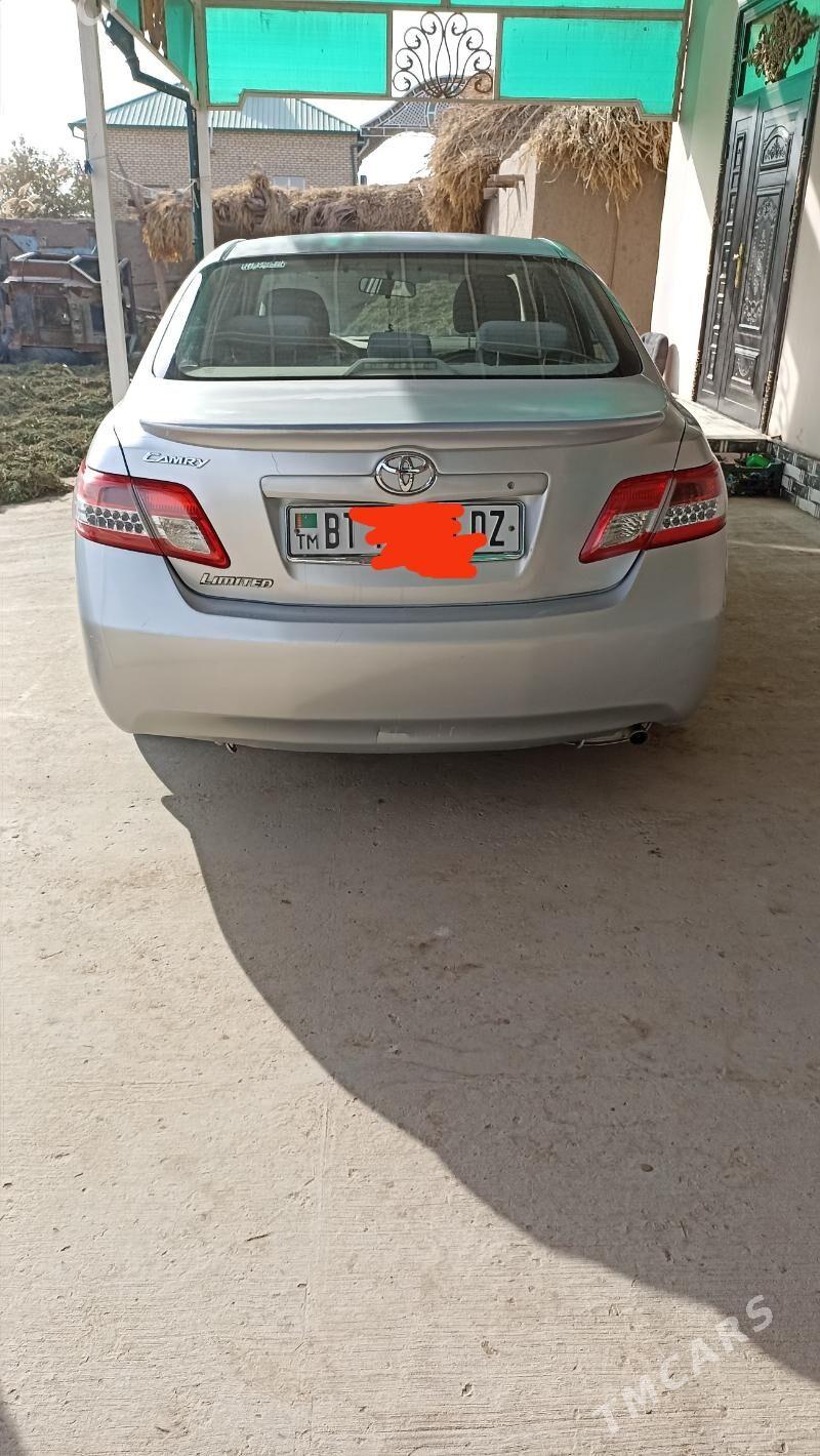 Toyota Camry 2010 - 150 000 TMT - Гурбансолтан Едже - img 3