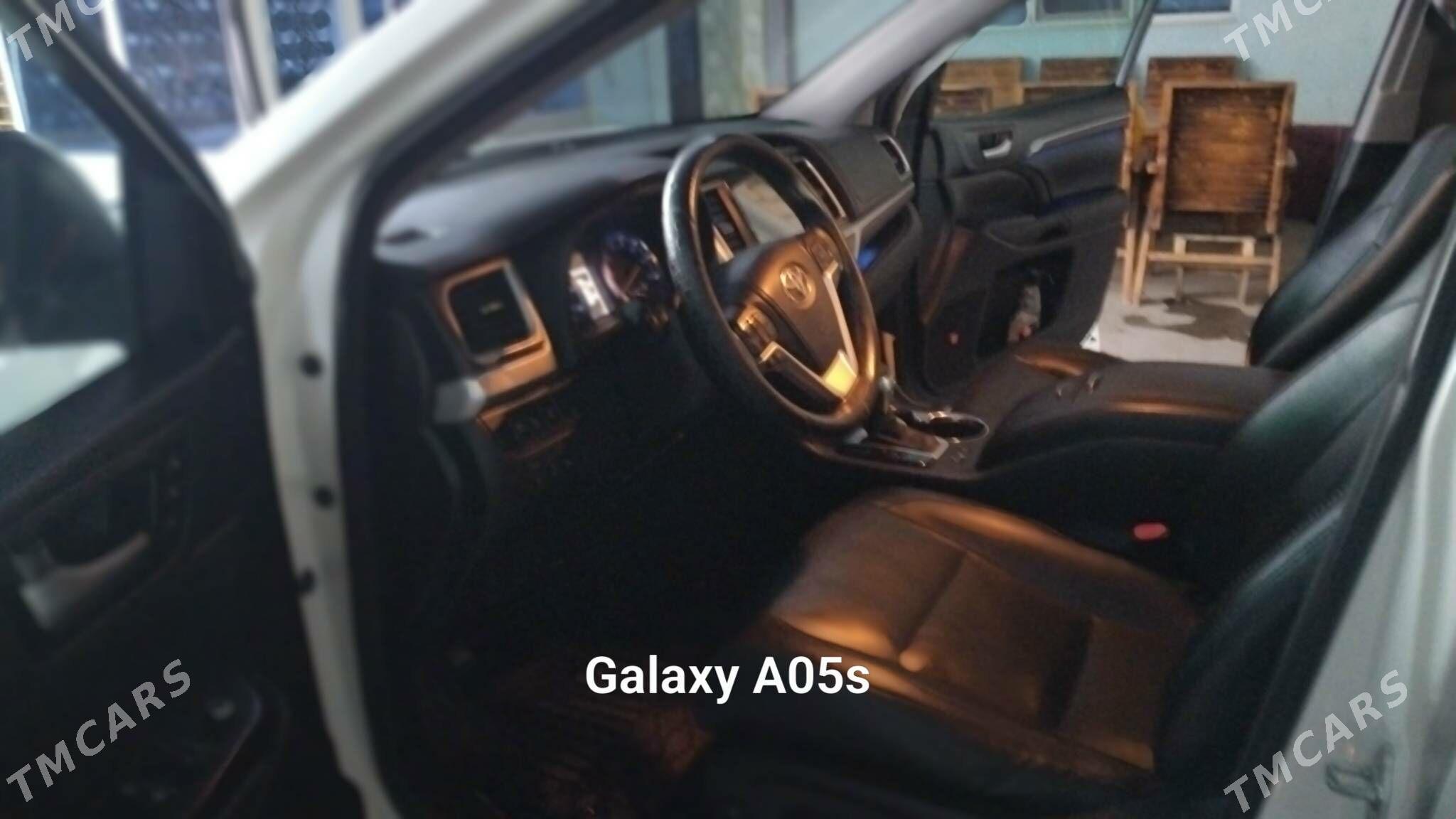 Toyota Highlander 2016 - 390 000 TMT - Aşgabat - img 3