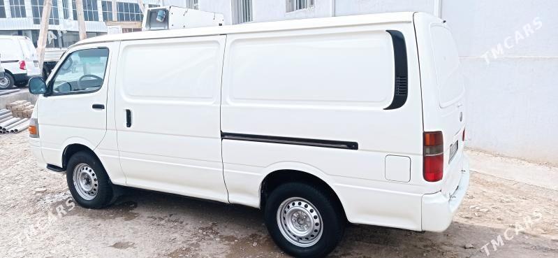 Toyota Hiace 2001 - 100 000 TMT - Мары - img 2