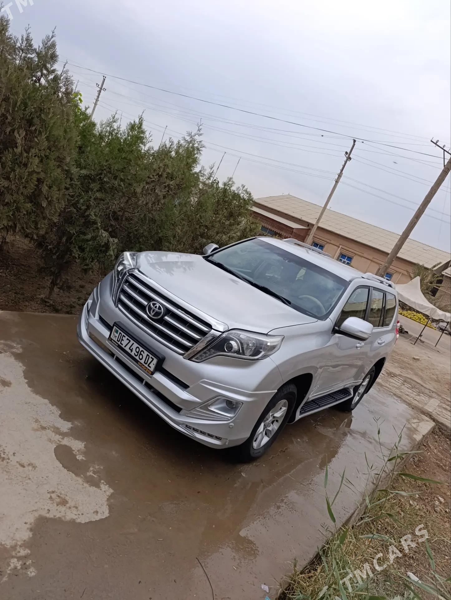 Toyota Land Cruiser Prado 2013 - 490 000 TMT - Gurbansoltan Eje - img 2