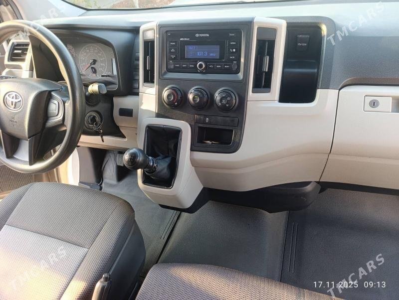 Toyota Hiace 2021 - 470 000 TMT - Aşgabat - img 9