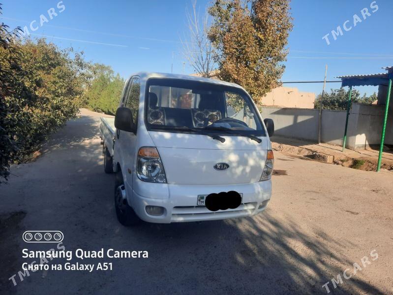 Kia Bongo 2011 - 180 000 TMT - Şabat etr. - img 5