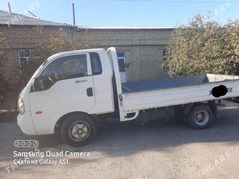 Kia Bongo 2011 - 180 000 TMT - Şabat etr. - img 2