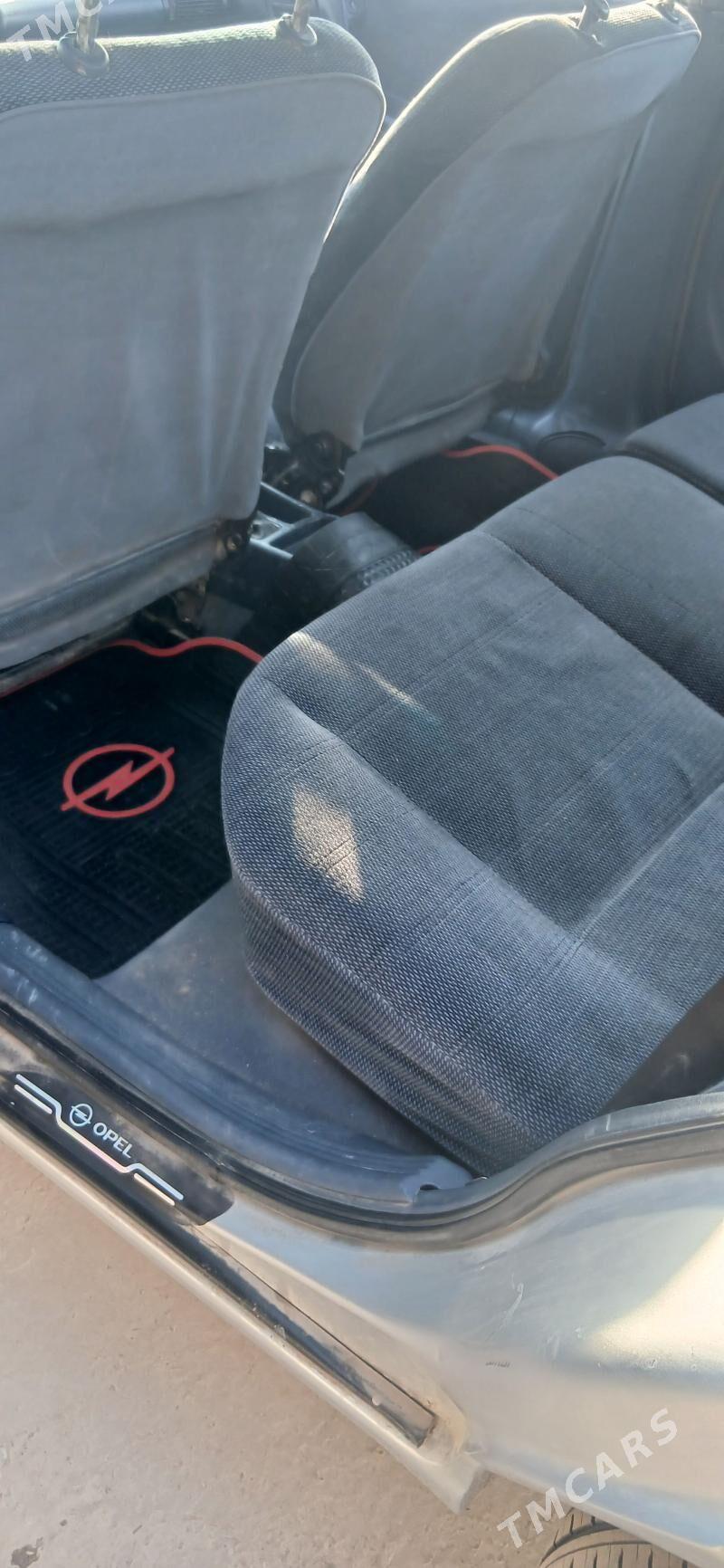 Opel Astra 1994 - 55 000 TMT - Шабатский этрап - img 3