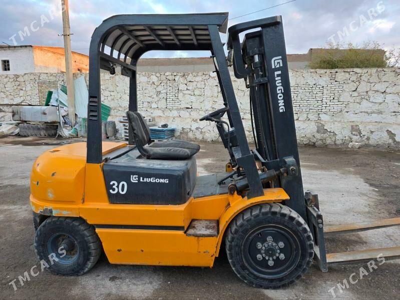 LiuGong Forklift 2017 - 160 000 TMT - Kerki - img 2