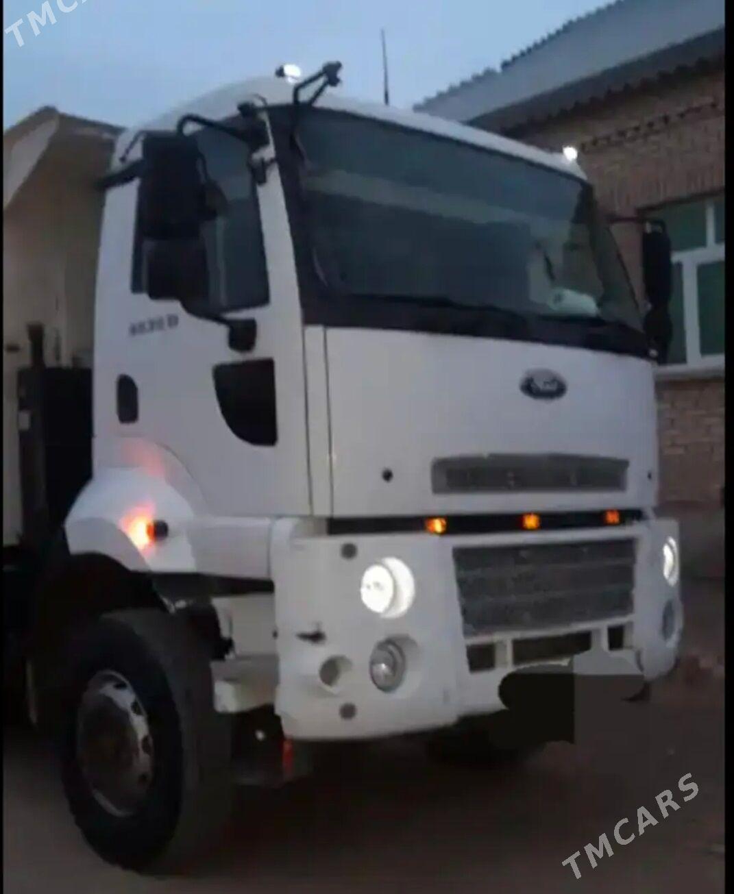Ford Cargo 3536M 2014 - 700 000 TMT - Ашхабад - img 4