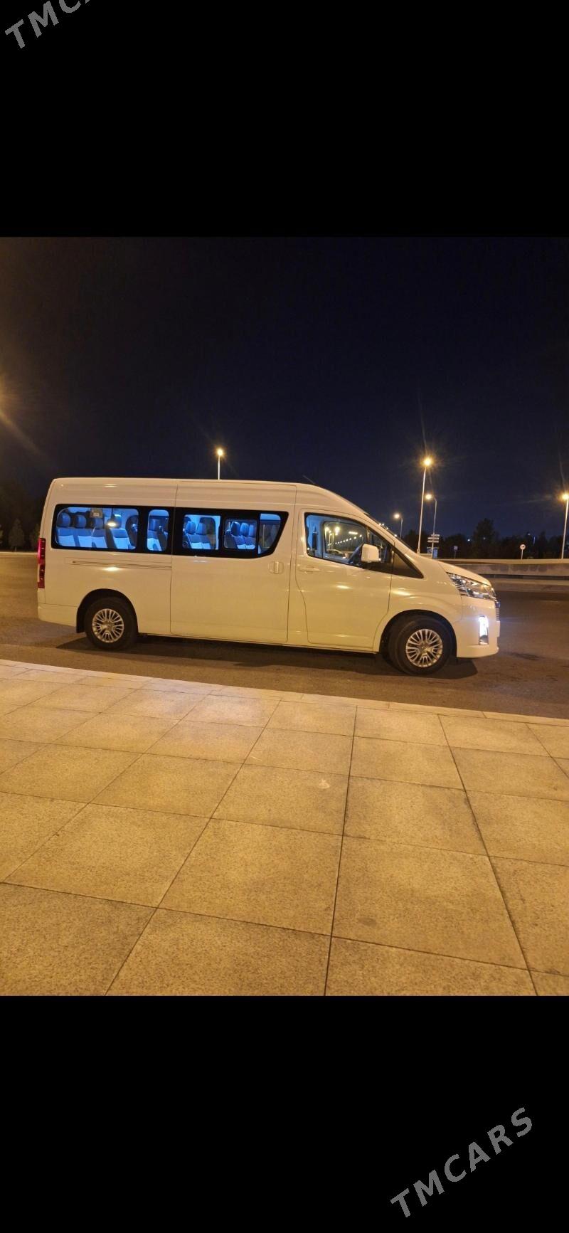 Toyota Hiace 2021 - 740 000 TMT - Ашхабад - img 3