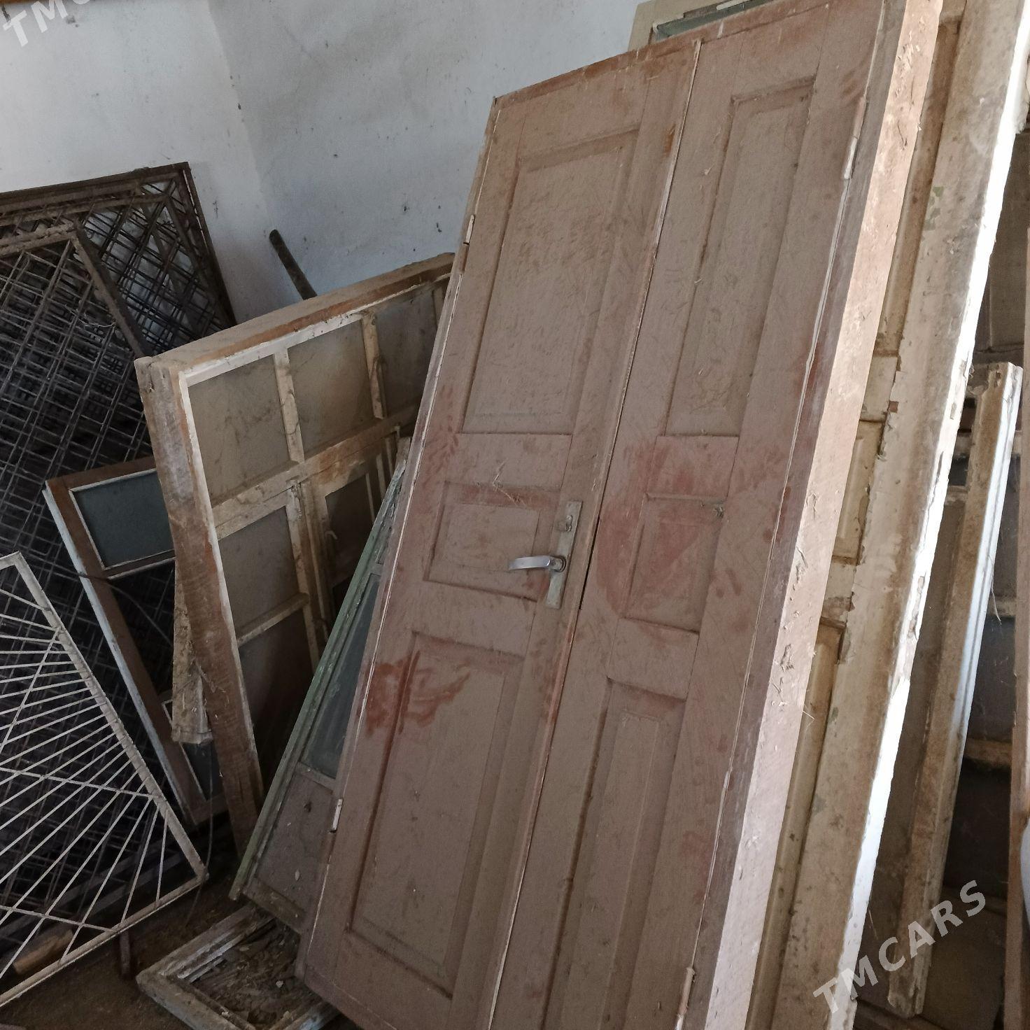 tahta gapy we aynalar - Дянев - img 5