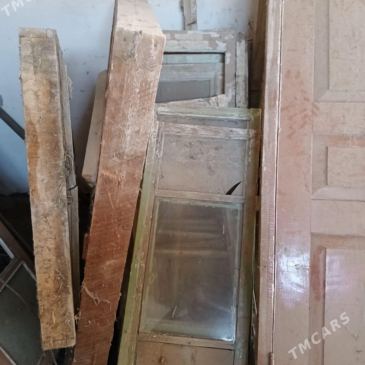 tahta gapy we aynalar - Дянев - img 4