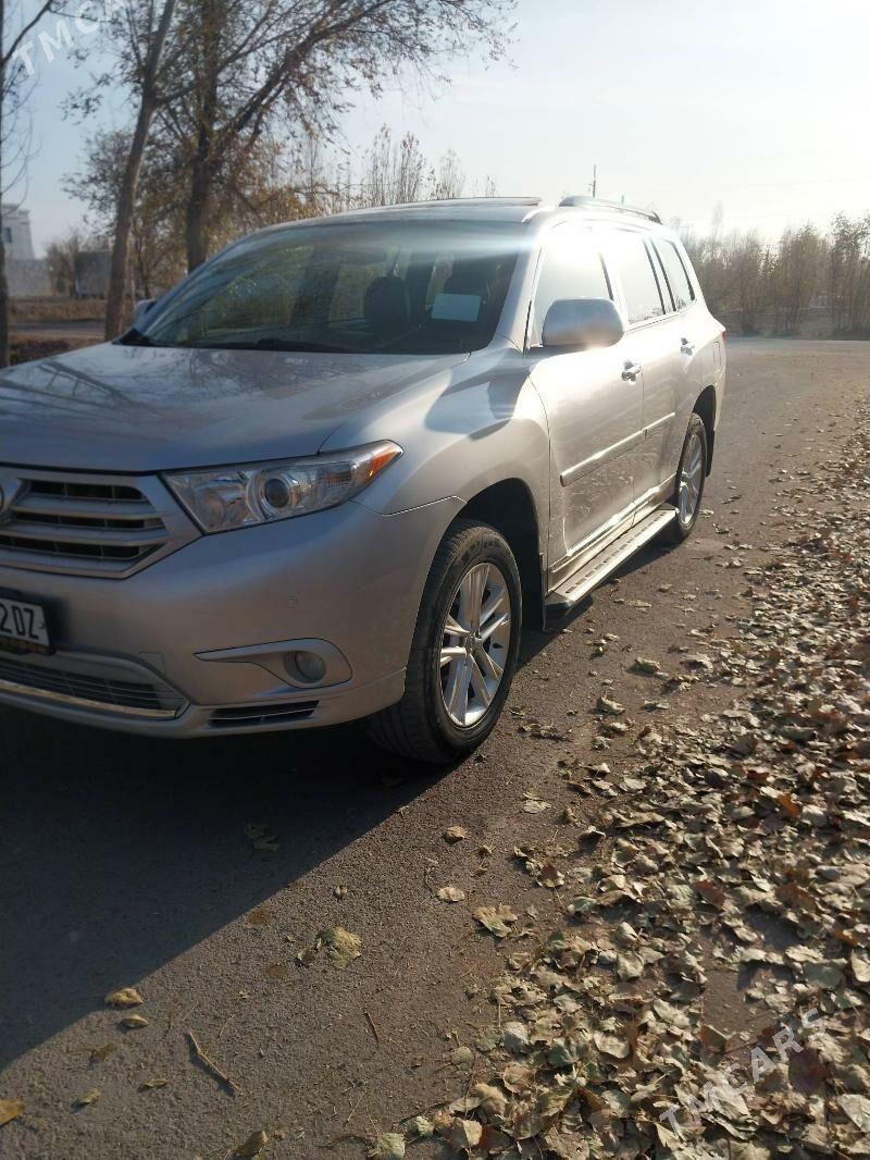 Toyota Highlander 2012 - 330 000 TMT - Губадаг - img 1