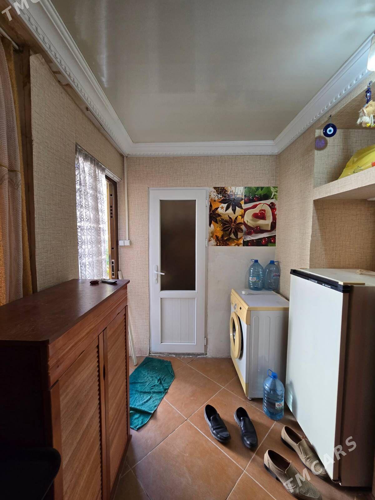 2 мкр 3 комнаты - 2 мкр - img 4