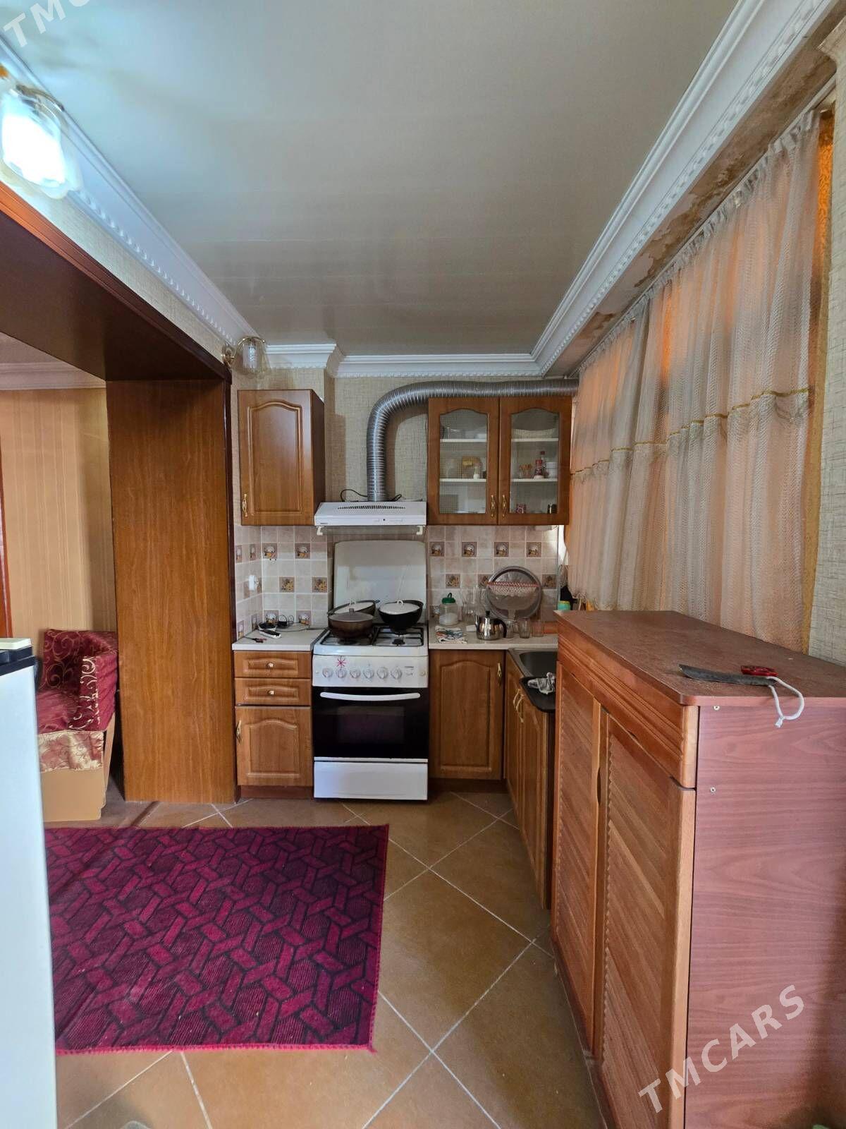 2 мкр 3 комнаты - 2 мкр - img 5