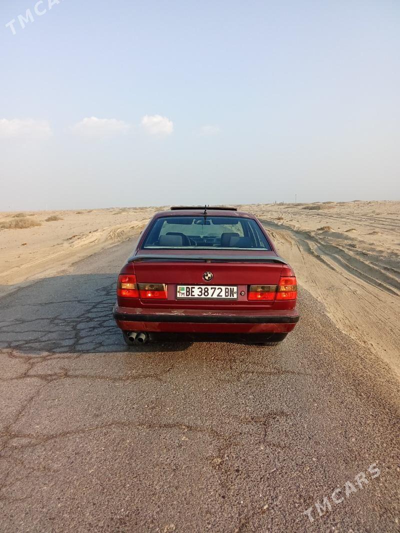 BMW 525 1990 - 30 000 TMT - Эсенгулы - img 4