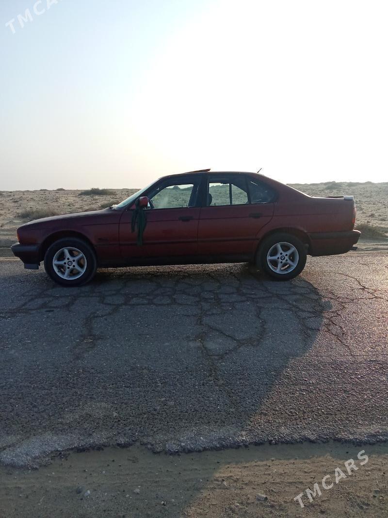 BMW 525 1990 - 30 000 TMT - Эсенгулы - img 5