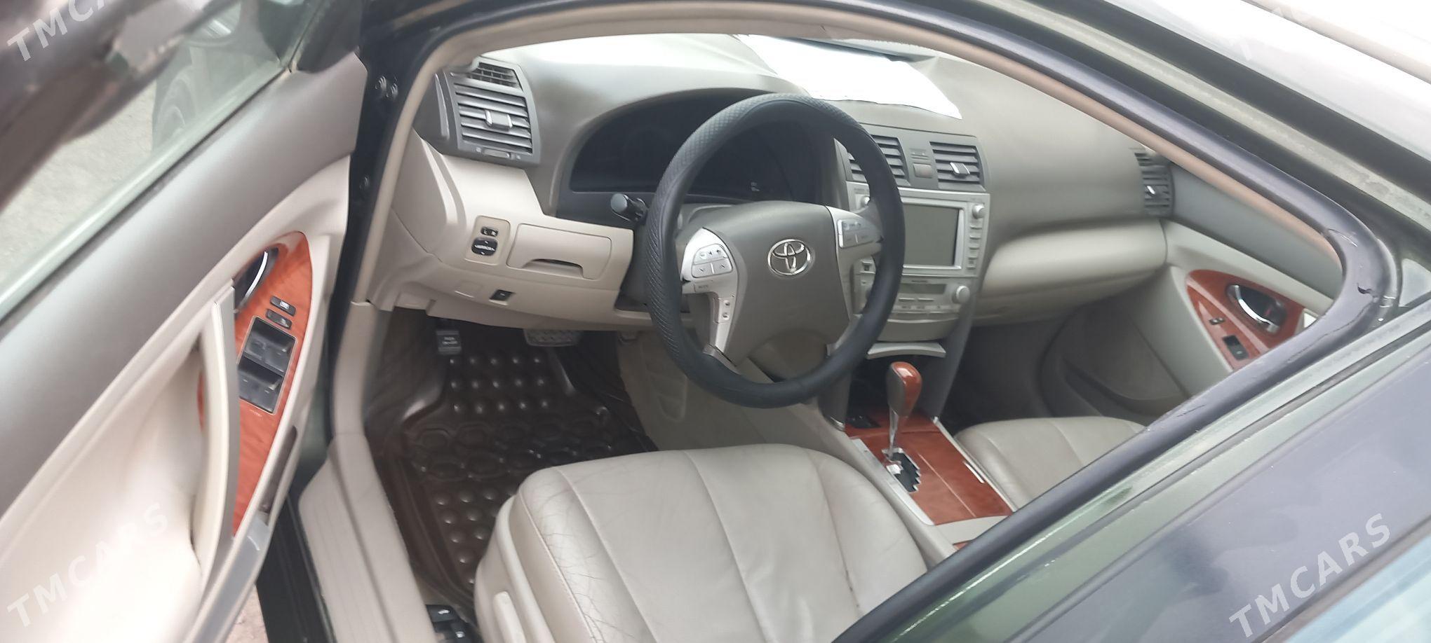 Toyota Camry 2011 - 230 000 TMT - Губадаг - img 5