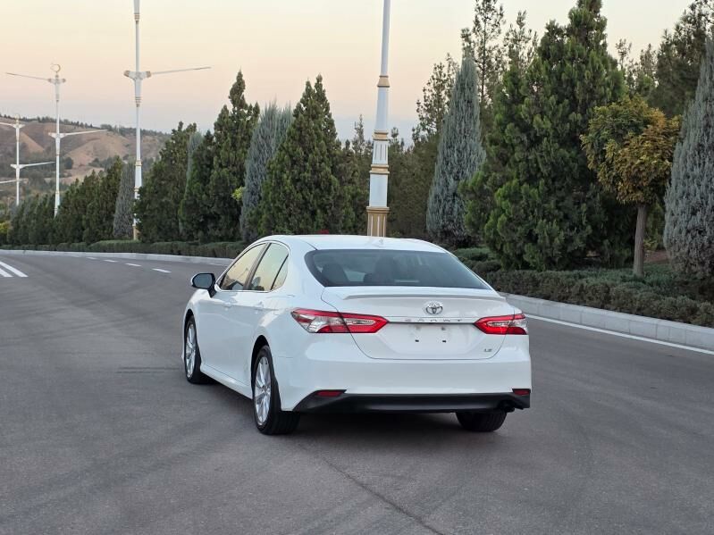 Toyota Camry 2020 - 320 000 TMT - Aşgabat - img 4