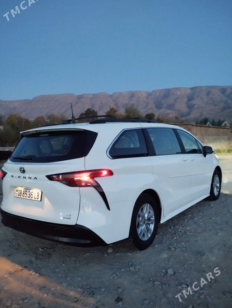 Toyota Sienna 2022 - 520 000 TMT - Köýtendag - img 2