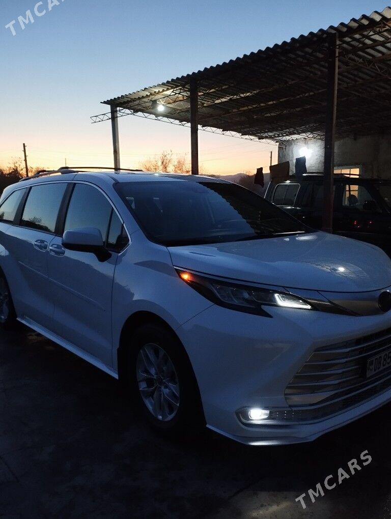 Toyota Sienna 2022 - 520 000 TMT - Köýtendag - img 5