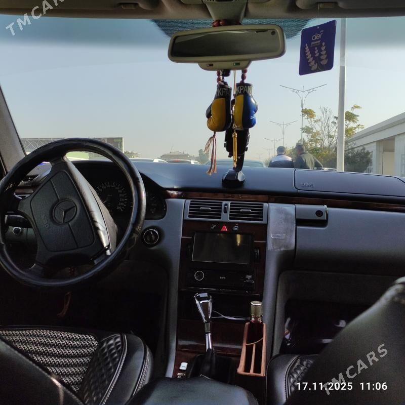 Mercedes-Benz E350 2000 - 130 000 TMT - Туркменабат - img 3