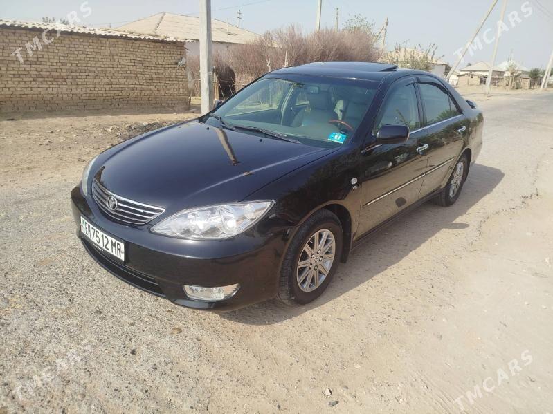 Toyota Camry 2004 - 223 000 TMT - Тагтабазар - img 2