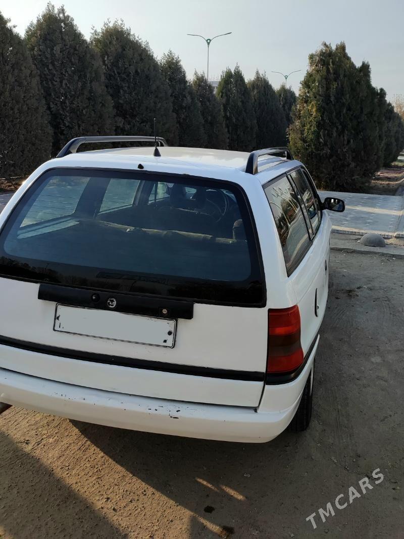 Opel Astra 1994 - 40 000 TMT - Шабатский этрап - img 3