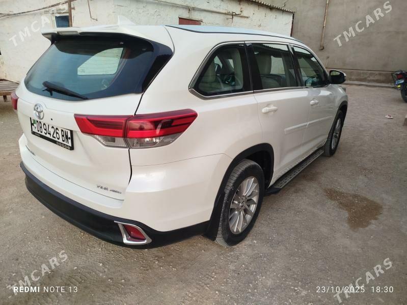 Toyota Highlander 2017 - 440 000 TMT - Туркменбаши - img 6